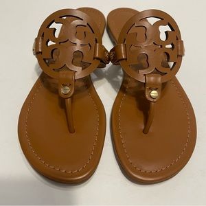 Tory Burch Miller Vintage Vachetta Size 8 with the box.